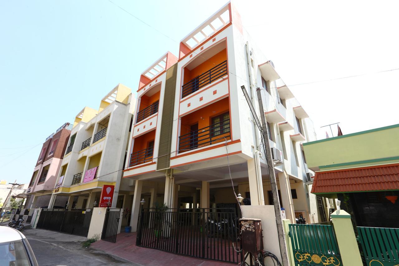 Oyo 6654 Neighbour Inn Chennai Ngoại thất bức ảnh